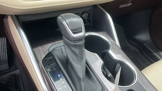 Certified 2021 Toyota Highlander Platinum AWD/4WD image 17