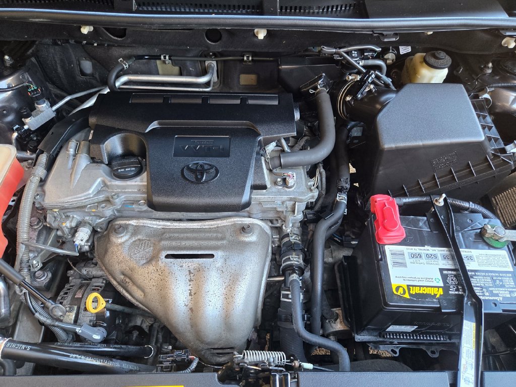Used 2015 Toyota RAV4 LE AWD/4WD image 25
