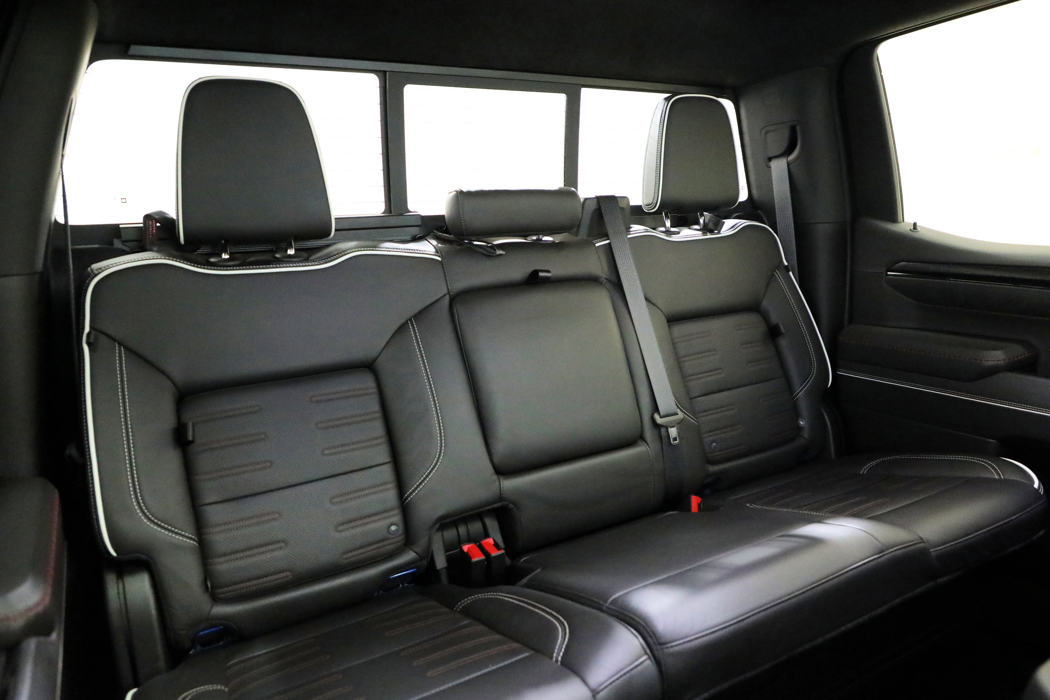 Used 2022 GMC Sierra 1500 AT4X image 13