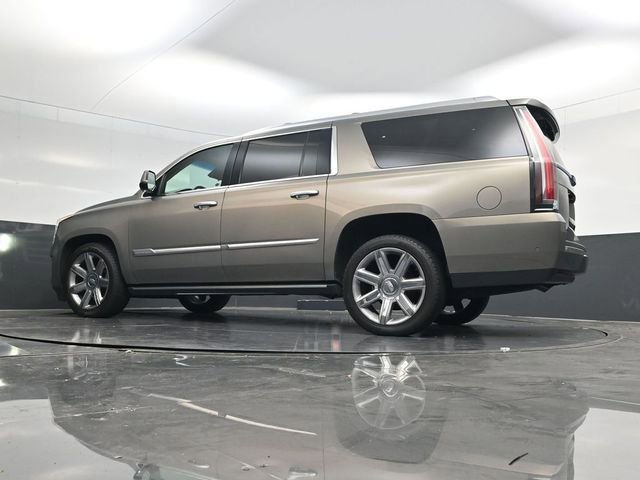 Used 2018 Cadillac Escalade ESV Premium Luxury image 56