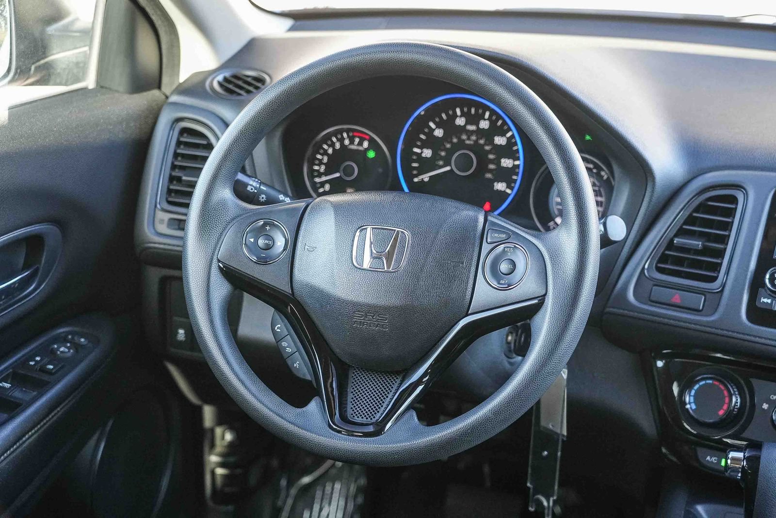 Used 2016 Honda HR-V LX image 15