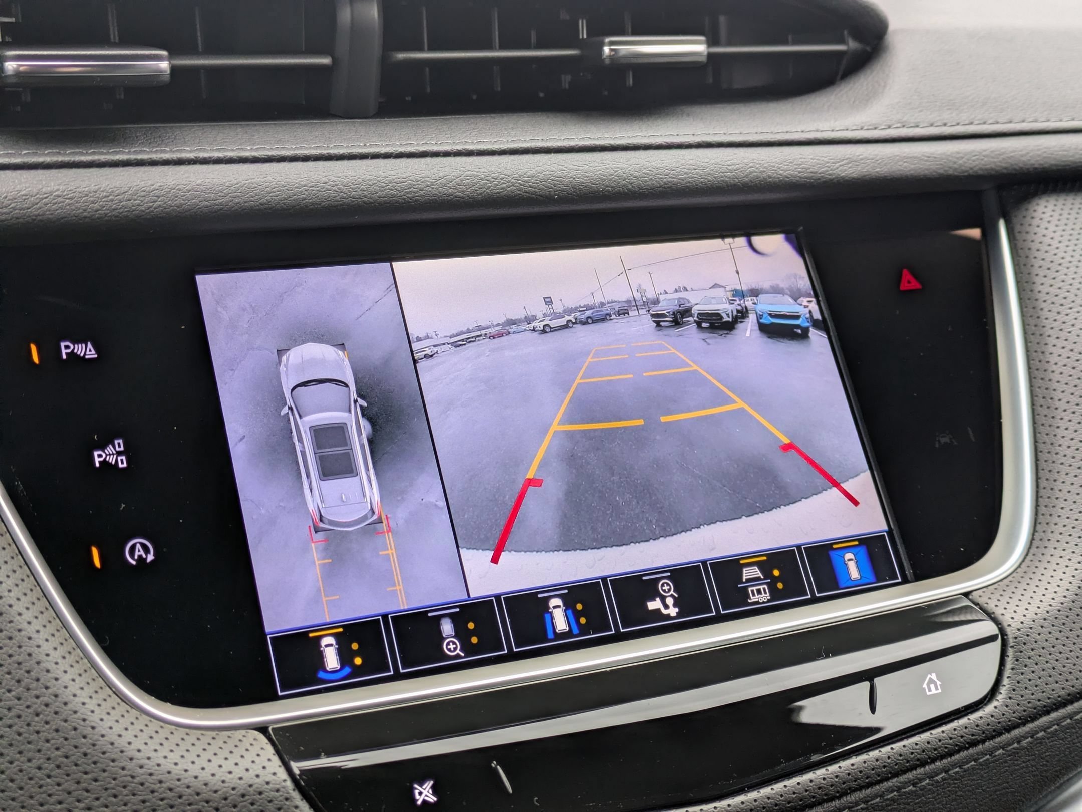 New 2026 Cadillac XT5 Sportv w/ LPO, Onyx Lite Package AWD/4WD image 23