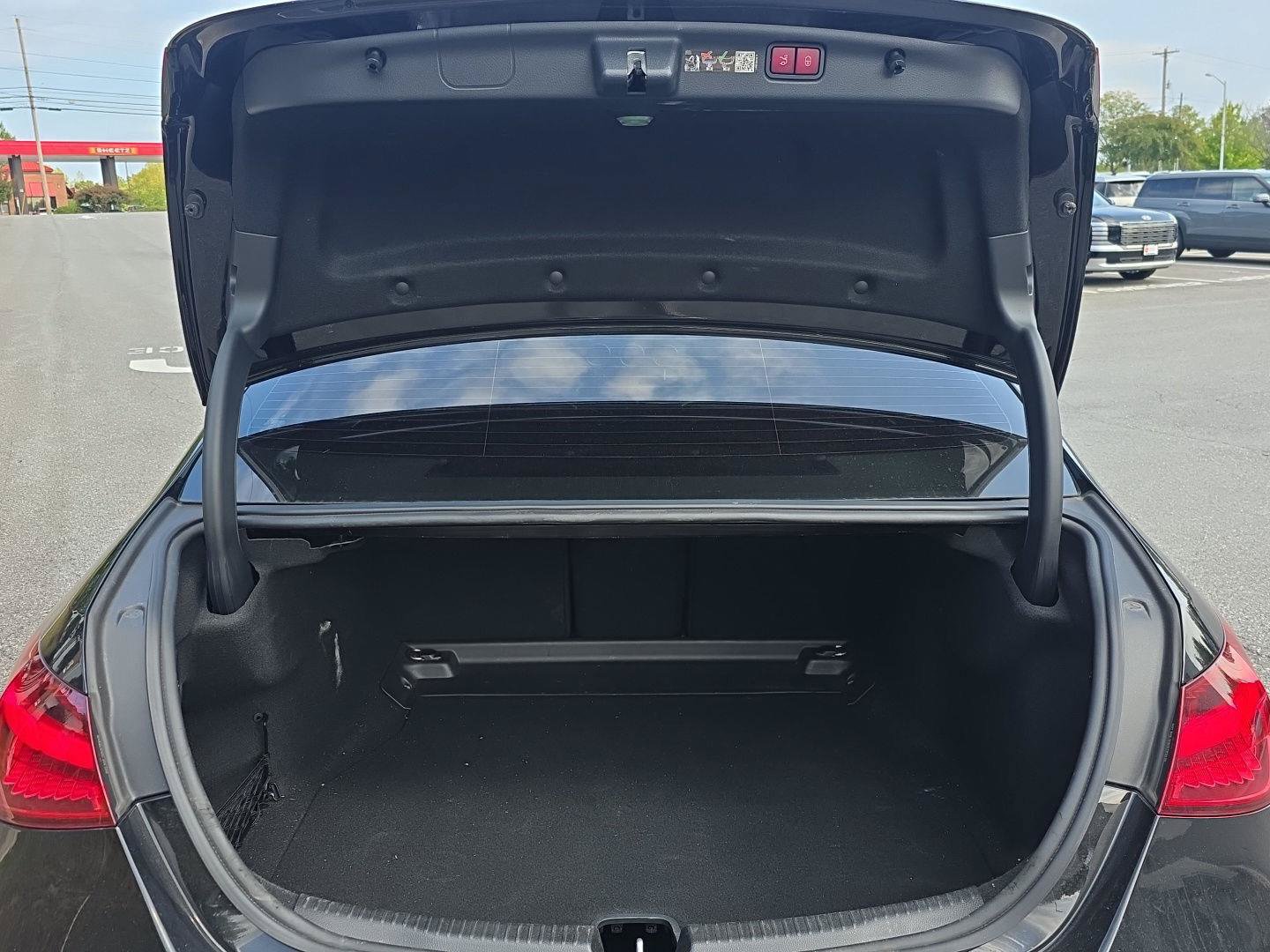 Used 2024 Mercedes-Benz C 300 4MATIC Sedan image 19