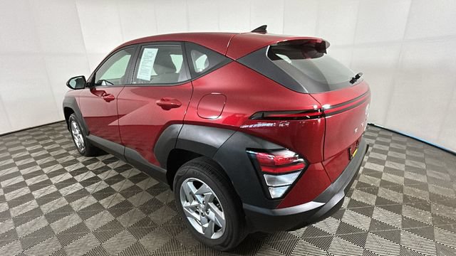 Used 2026 Hyundai Kona SE AWD/4WD image 4
