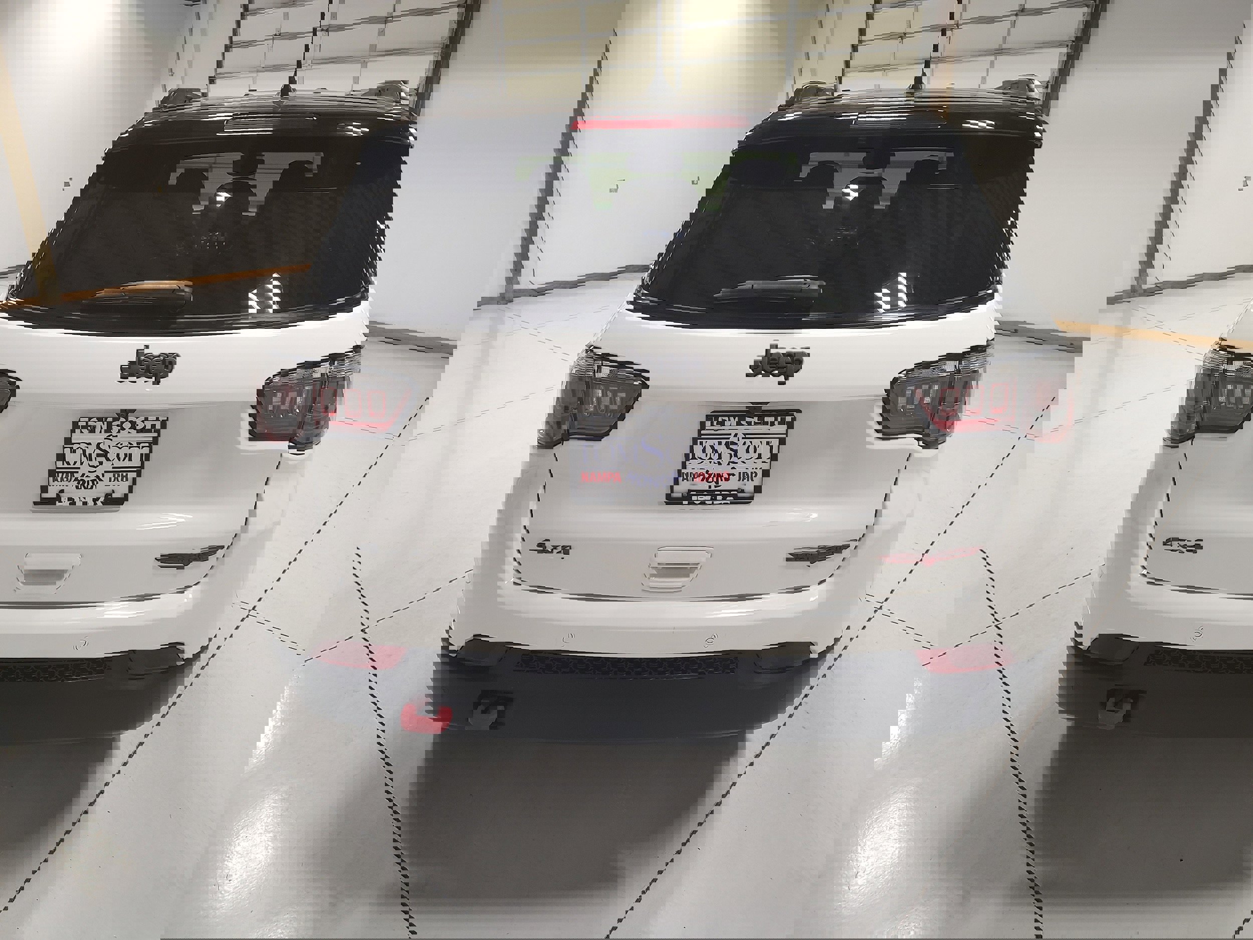 Used 2023 Jeep Compass Trailhawk image 12