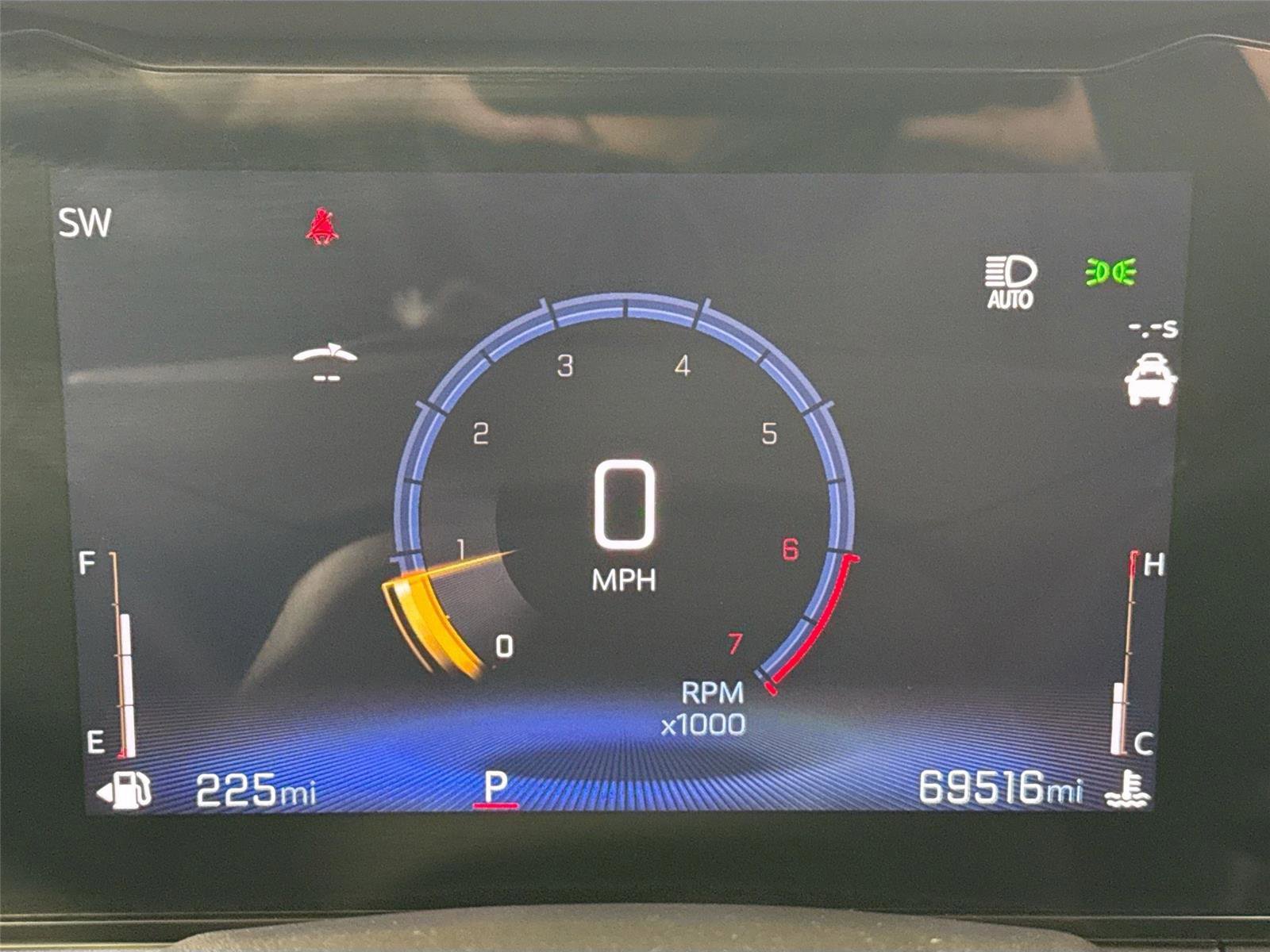 Used 2024 Chevrolet Trax LT w/ Driver Confidence Package FWD image 20