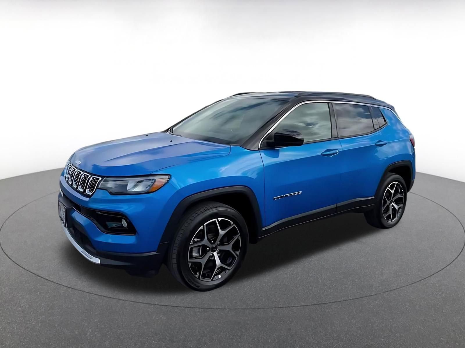 Used 2025 Jeep Compass Limited image 8