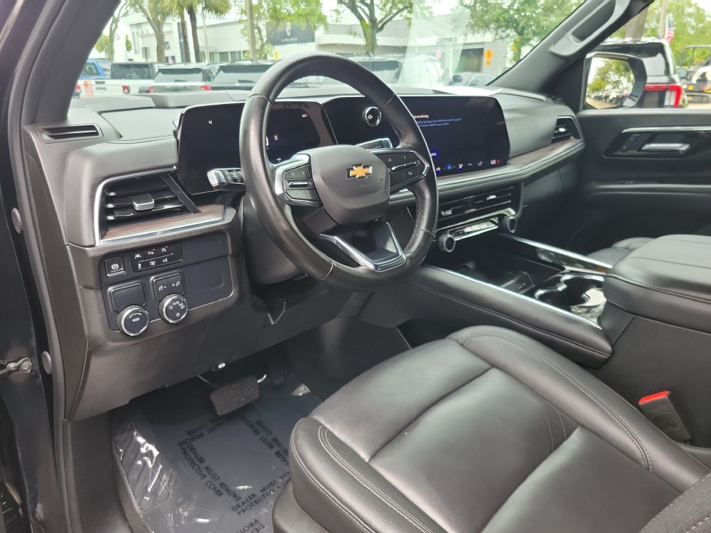 Used 2025 Chevrolet Tahoe LT RWD image 19