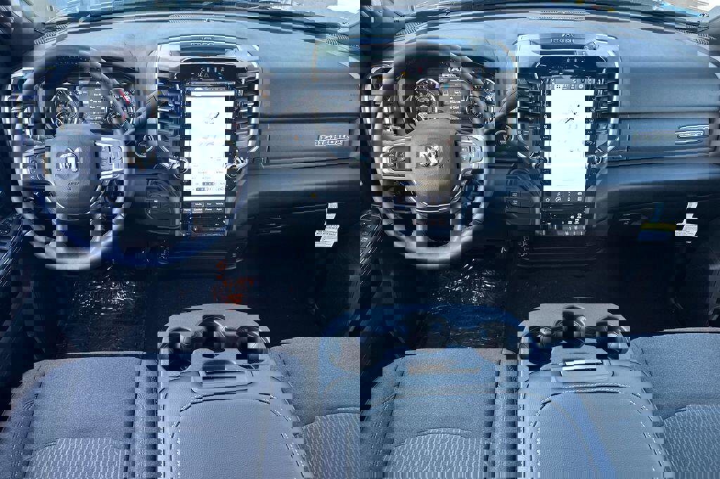 New 2024 RAM 2500 Big Horn w/ Night Edition image 9