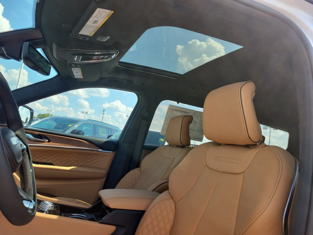 New 2027 Jeep Grand Cherokee L Summit AWD/4WD image 22