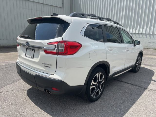 Used 2023 Subaru Ascent Limited w/ Technology Package AWD/4WD image 6