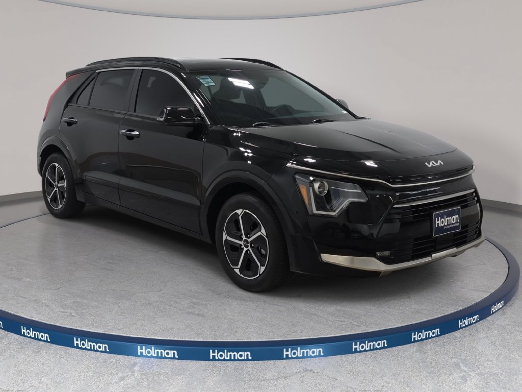 Used 2025 Kia Niro FWD image 4
