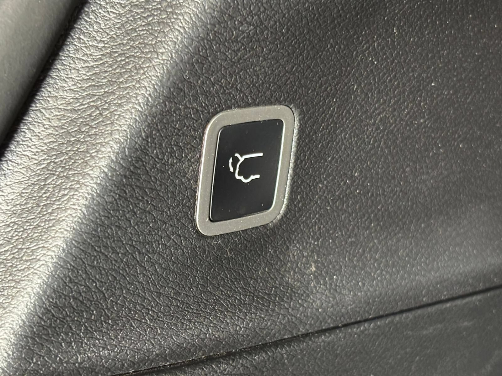 Used 2025 Chrysler Pacifica Select FWD image 22