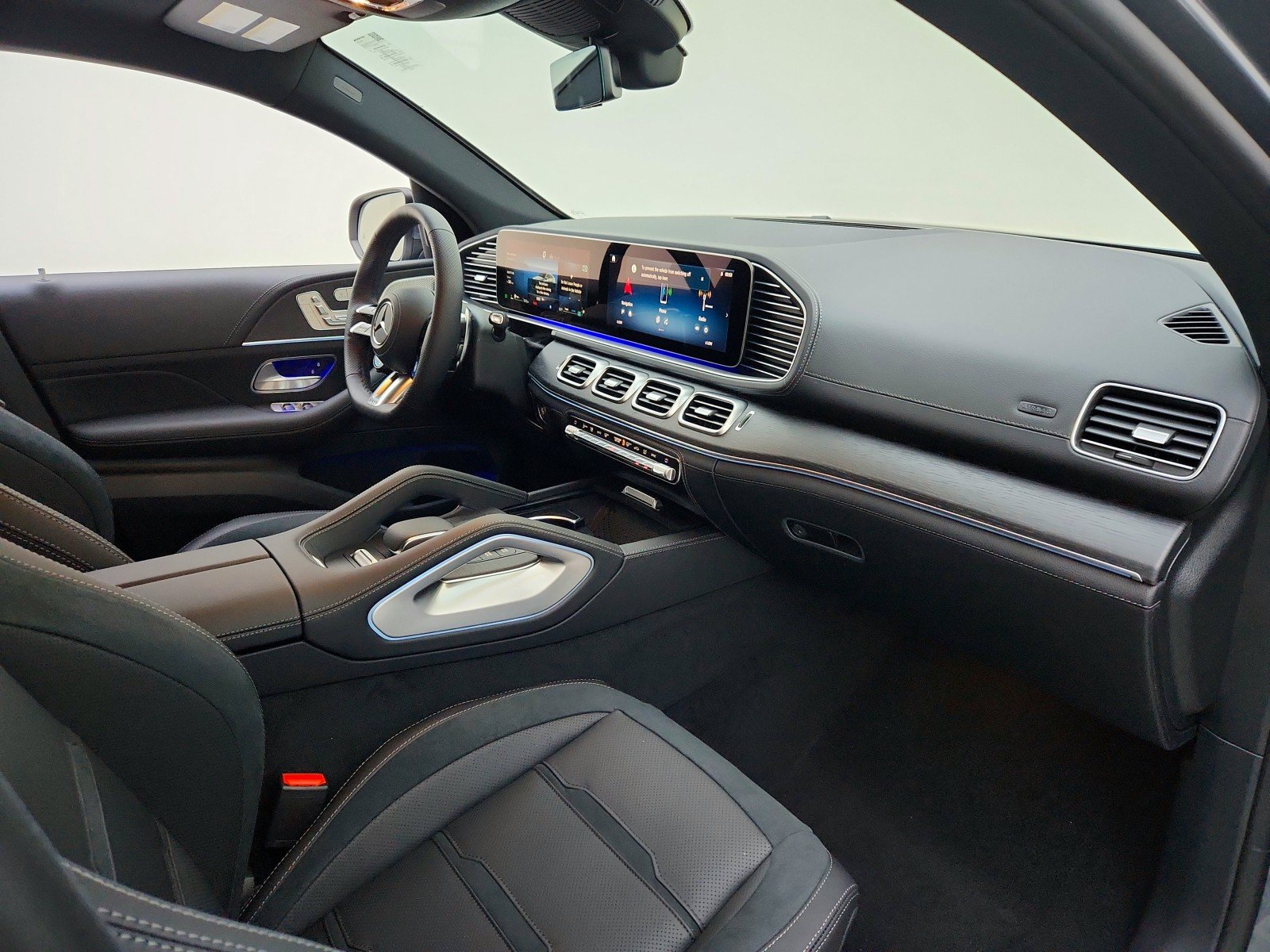 New 2026 Mercedes-Benz GLE 53 AMG 4MATIC Coupe image 12