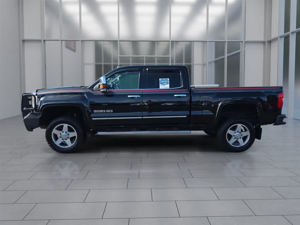 Used 2016 GMC Sierra 2500 SLT w/ All-Terrain HD Package AWD/4WD image 6