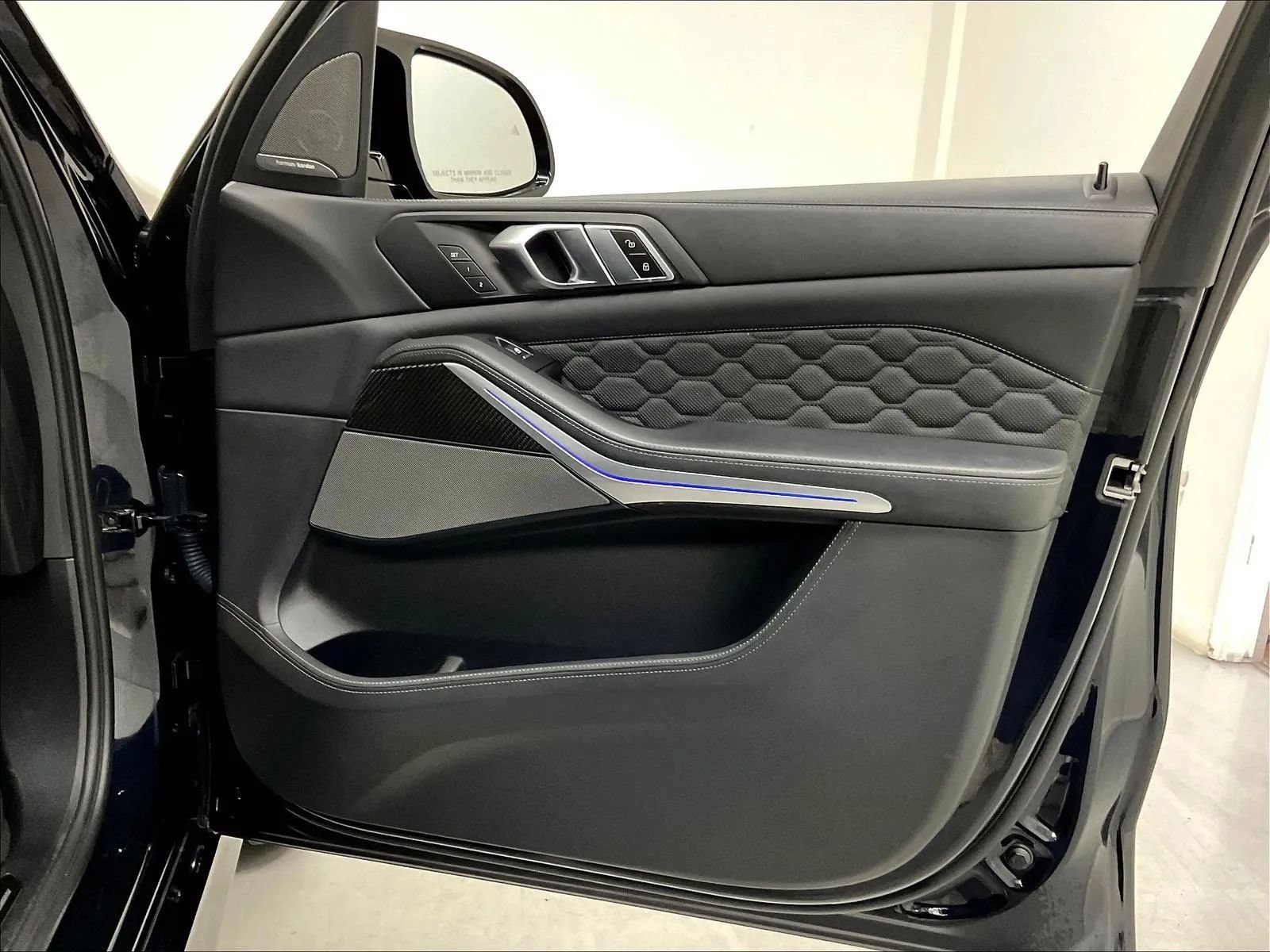 Used 2022 BMW X5 M w/ Competition Package 2 AWD/4WD image 17