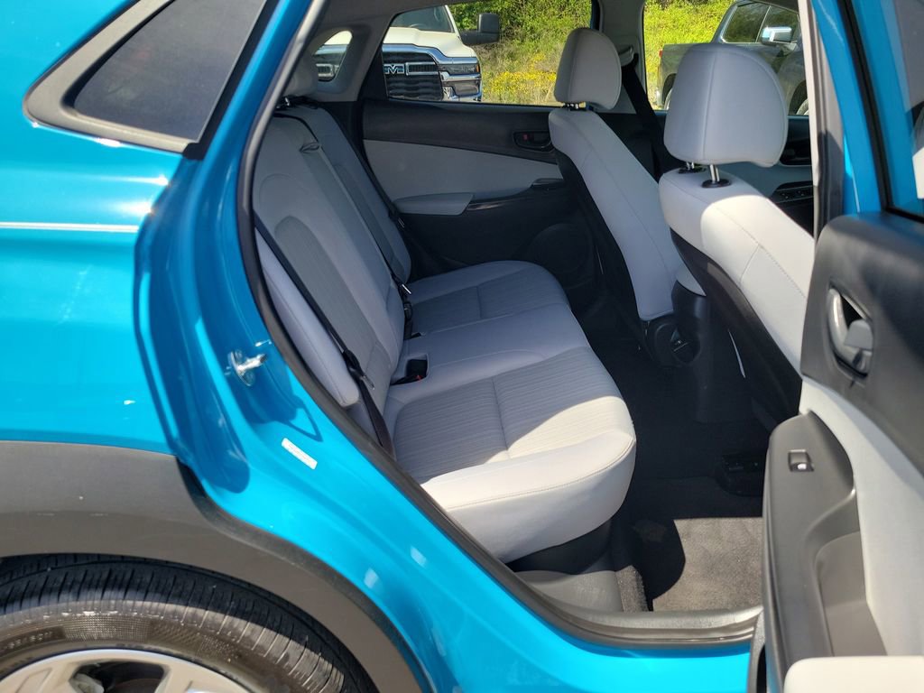 Used 2023 Hyundai Kona SEL FWD image 35