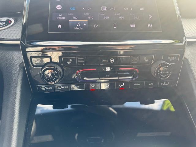 Certified 2024 Jeep Grand Cherokee Altitude image 16