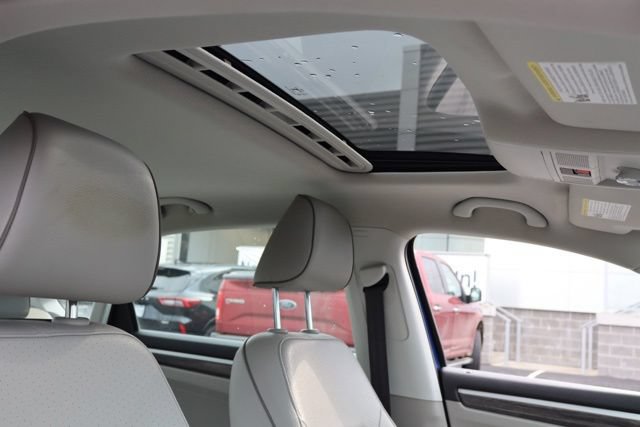 Used 2017 Volkswagen Passat 1.8T SE FWD image 33