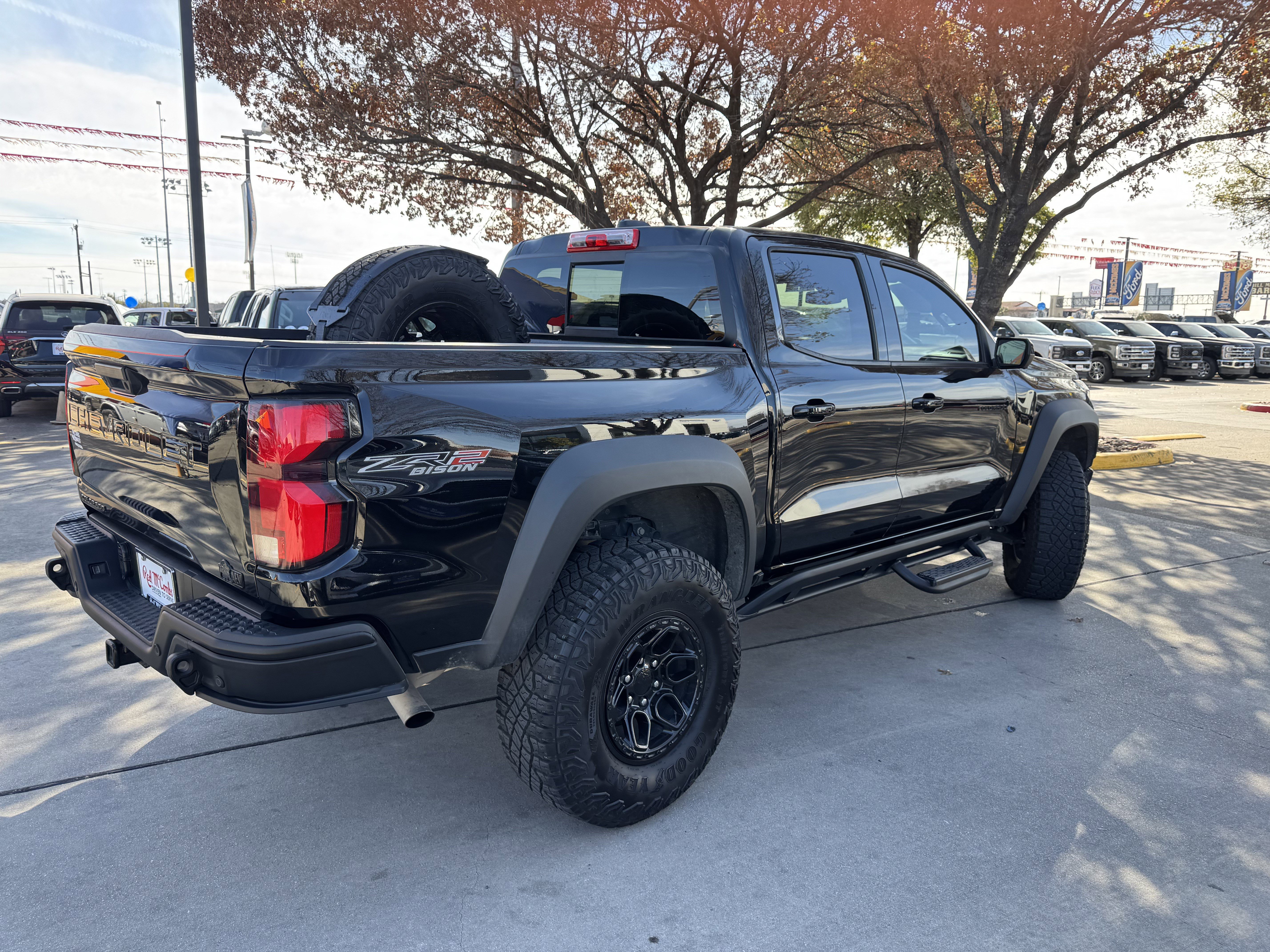 Used 2024 Chevrolet Colorado ZR2 w/ ZR2 Bison Edition AWD/4WD image 4