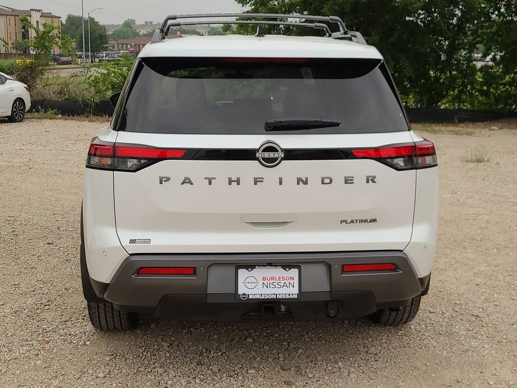 New 2026 Nissan Pathfinder Platinum FWD image 3
