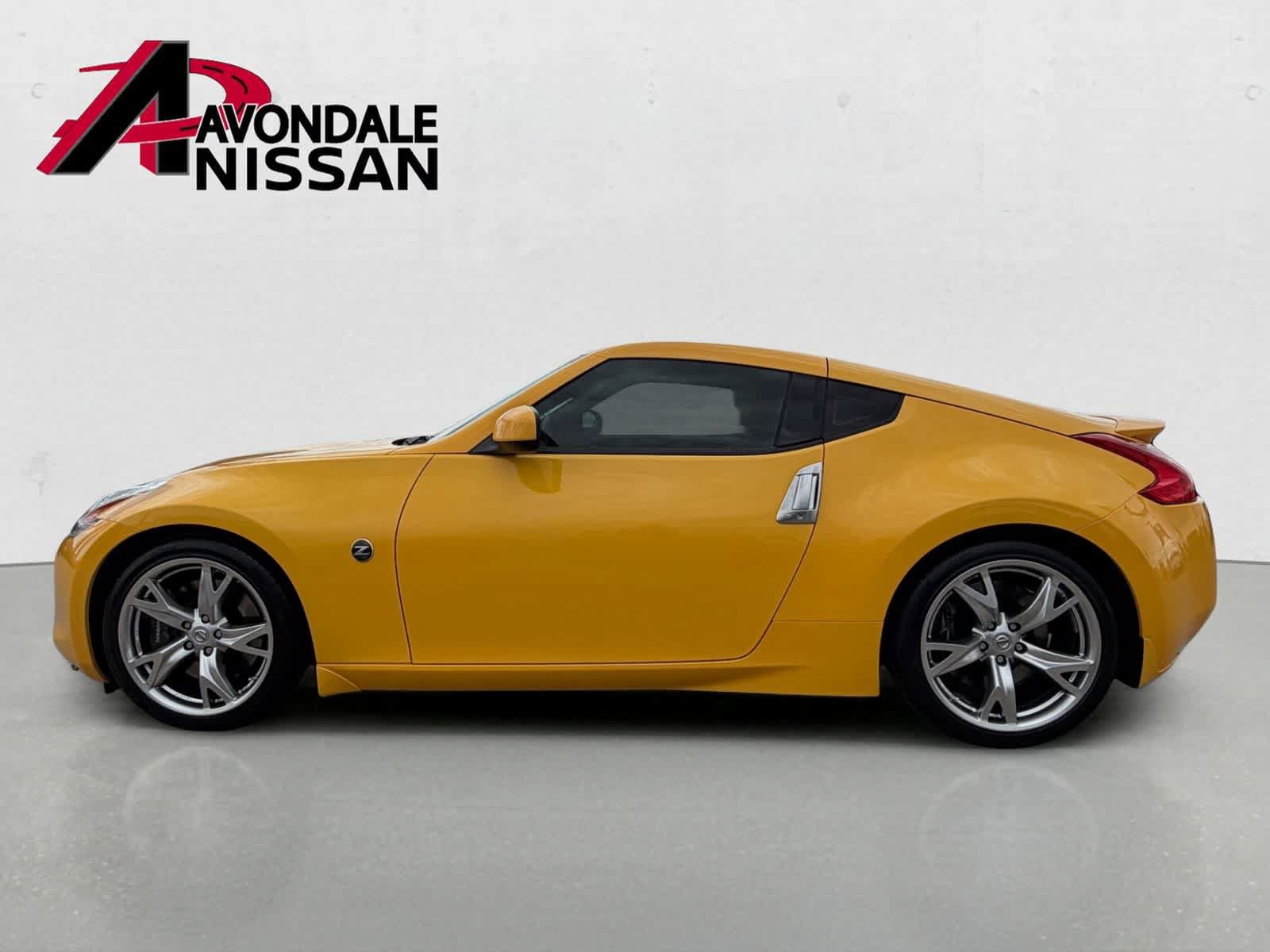 Used 2009 Nissan 370Z Touring w/ Sport Pkg RWD image 3