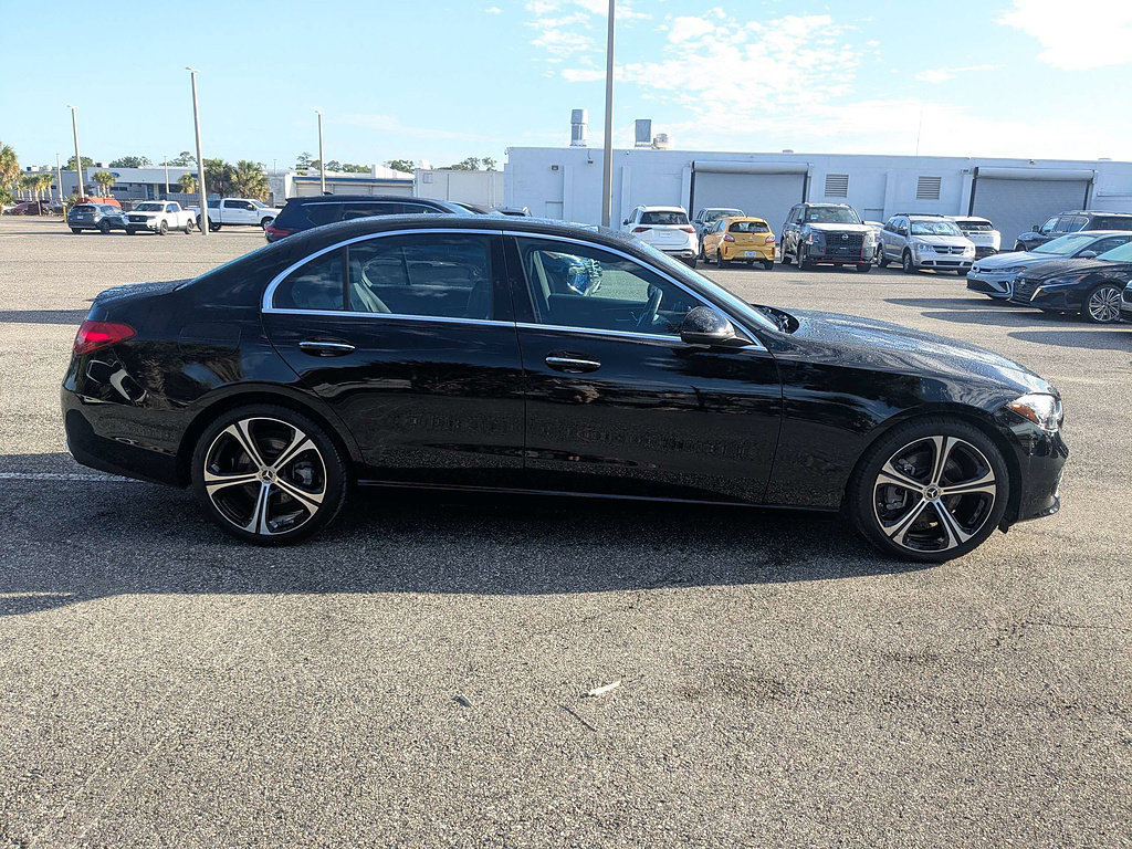 Used 2025 Mercedes-Benz C 300 Sedan image 3