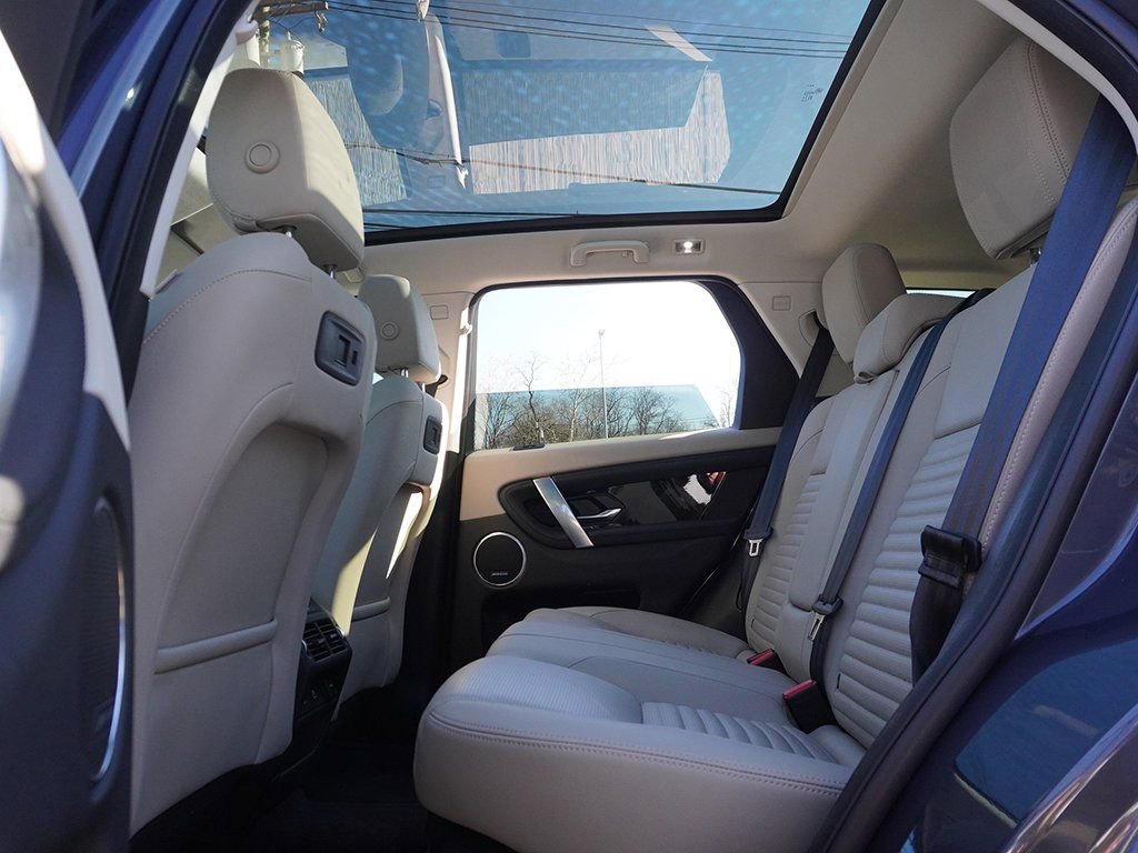 Used 2024 Land Rover Discovery Sport S image 42