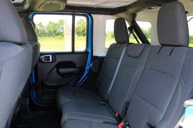 Used 2024 Jeep Wrangler Willys image 26