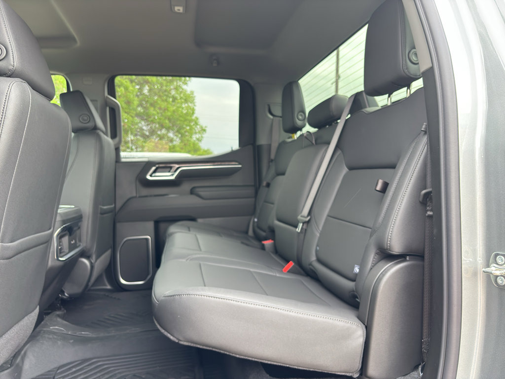 New 2026 Chevrolet Silverado 1500 LTZ AWD/4WD image 17