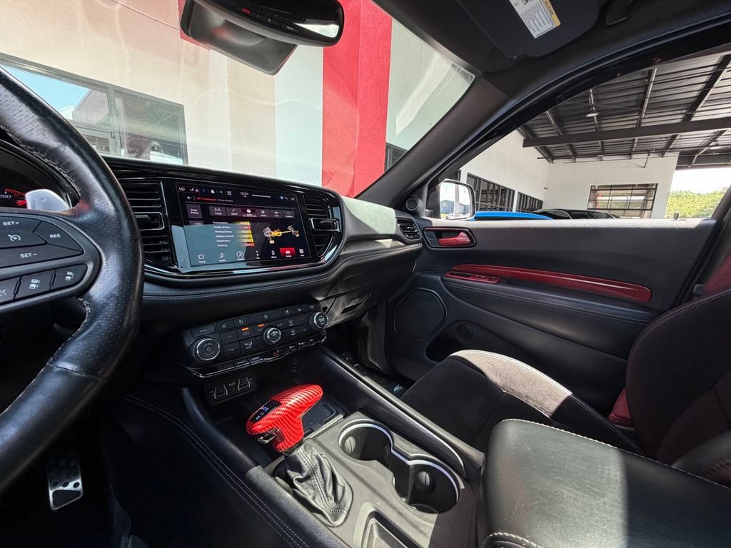 Used 2022 Dodge Durango SRT w/ Technology Group AWD/4WD image 31