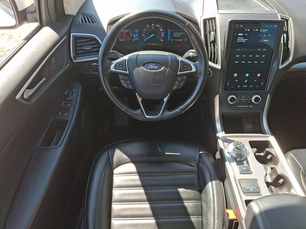 Used 2023 Ford Edge SEL image 11