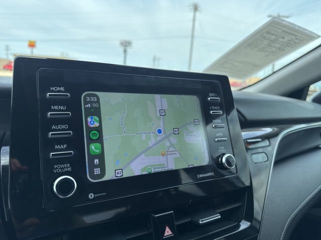 Used 2024 Toyota Camry SE image 3