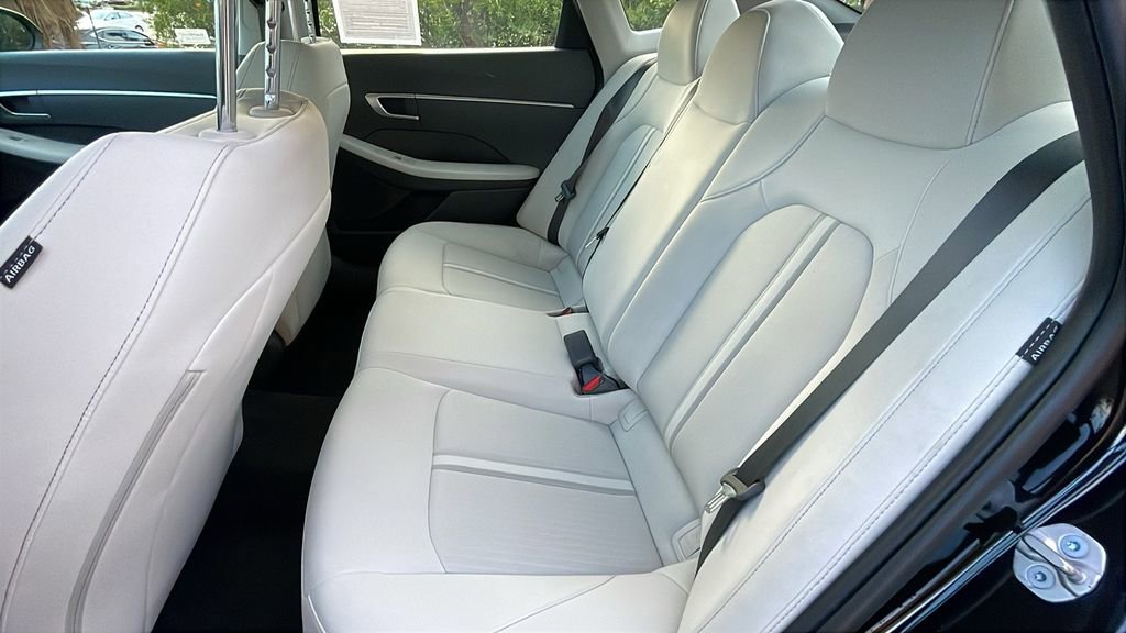 Certified 2025 Hyundai Sonata SE image 17