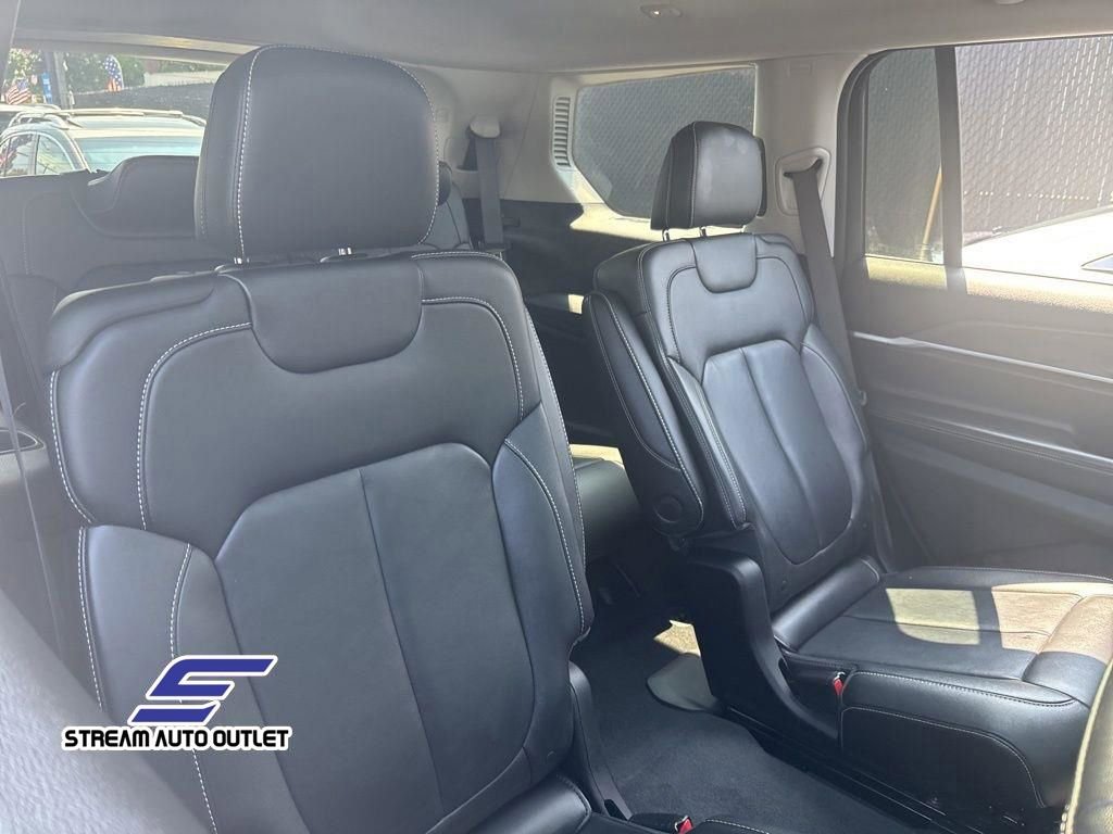 Used 2021 Jeep Grand Cherokee L Limited image 13