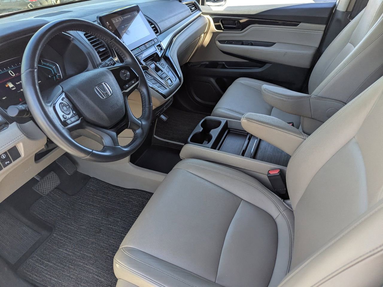 Used 2023 Honda Odyssey Touring image 29