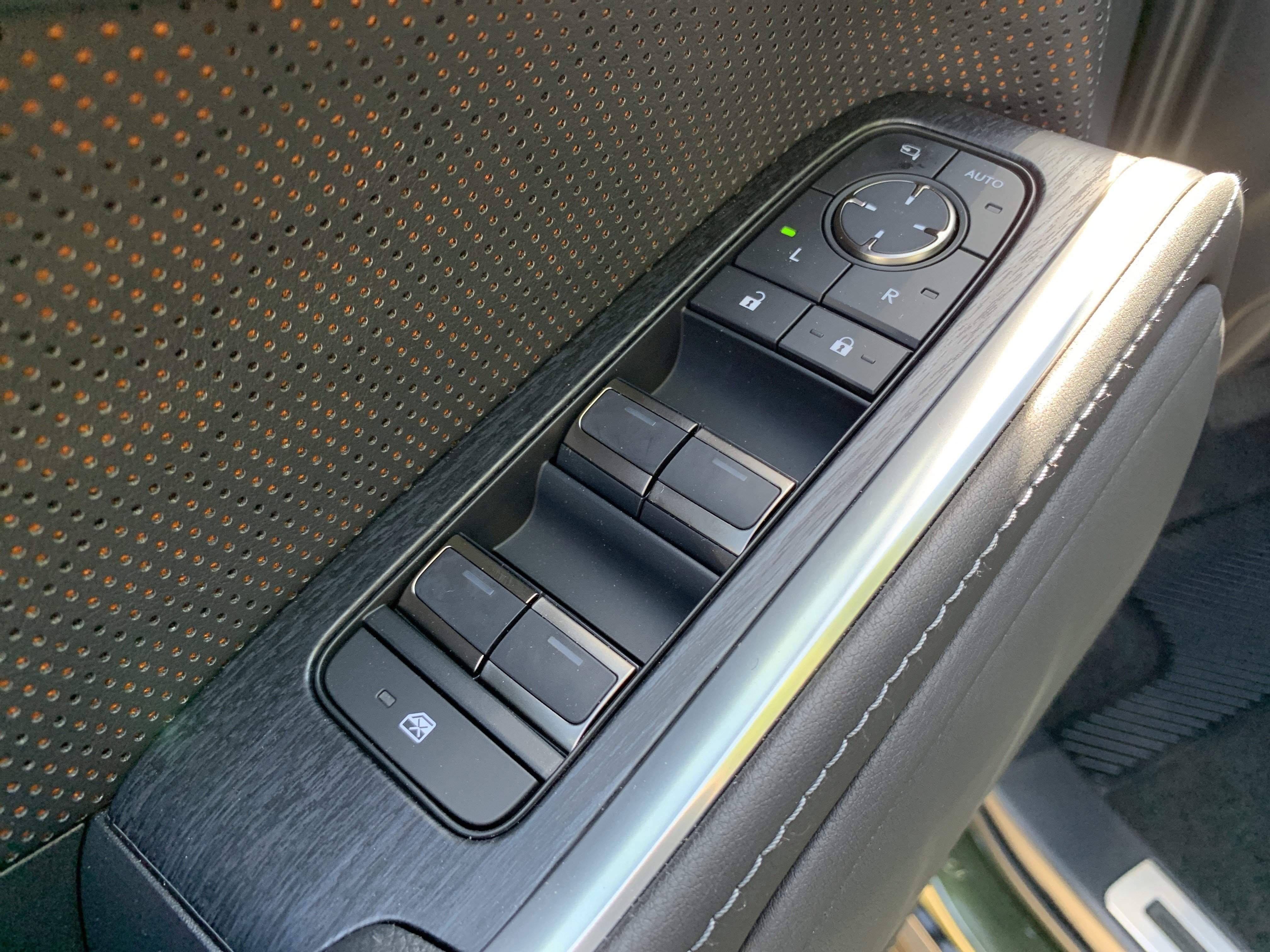 Used 2026 Lexus GX 550 AWD/4WD image 15