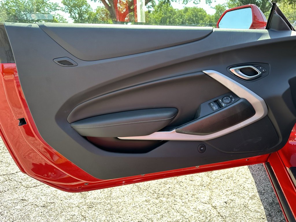 Used 2023 Chevrolet Camaro LT image 15