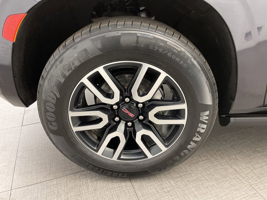 Used 2023 GMC Yukon AT4 image 12