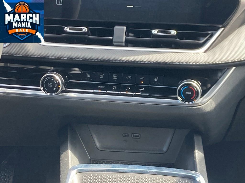 New 2026 Chevrolet Equinox LT image 18