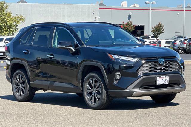 Certified 2023 Toyota RAV4 Limited AWD/4WD image 5