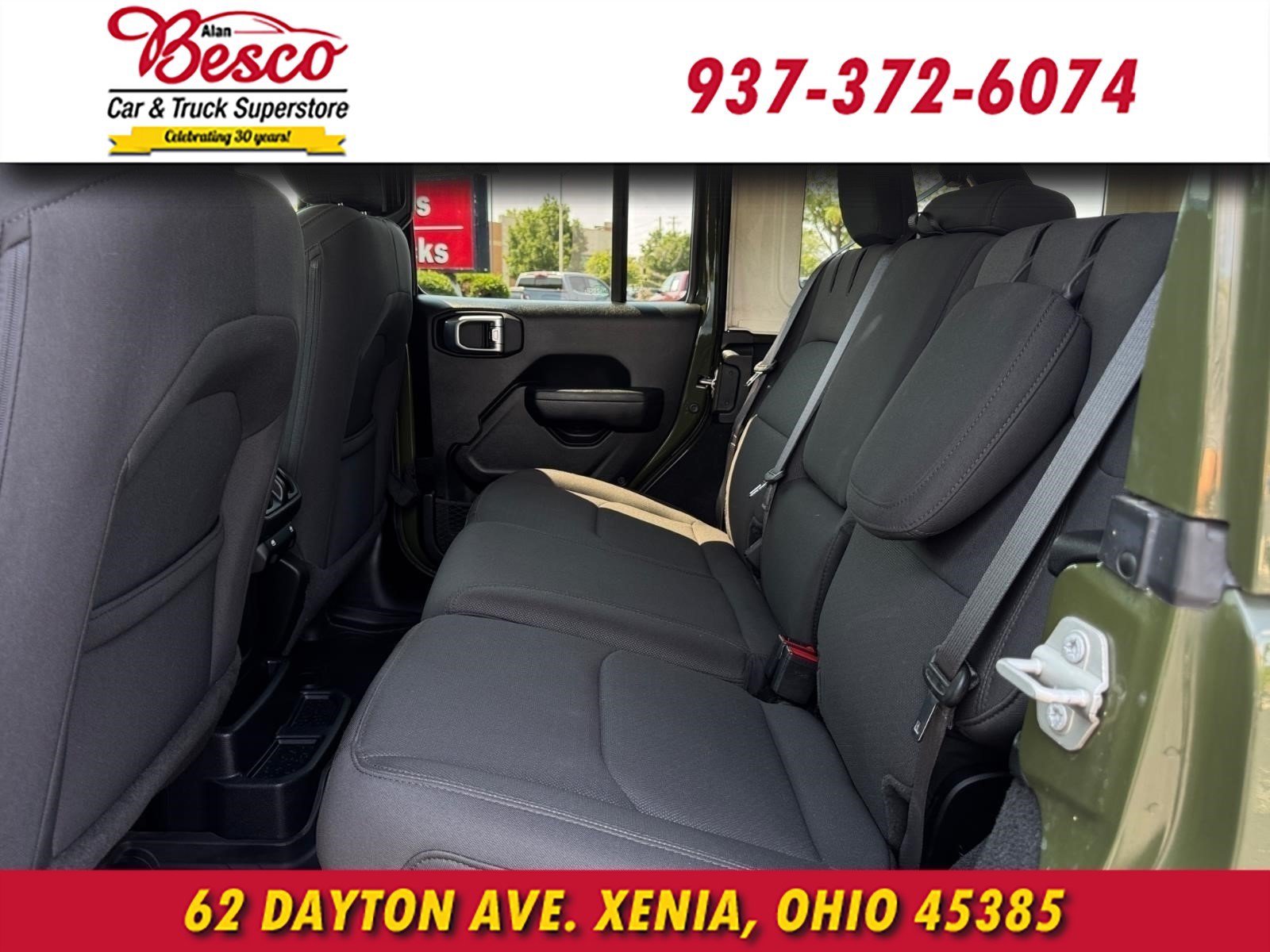 Used 2023 Jeep Wrangler Unlimited w/ Cold Weather Group AWD/4WD image 8