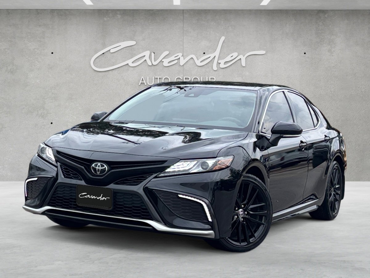 Used 2023 Toyota Camry XSE image 1