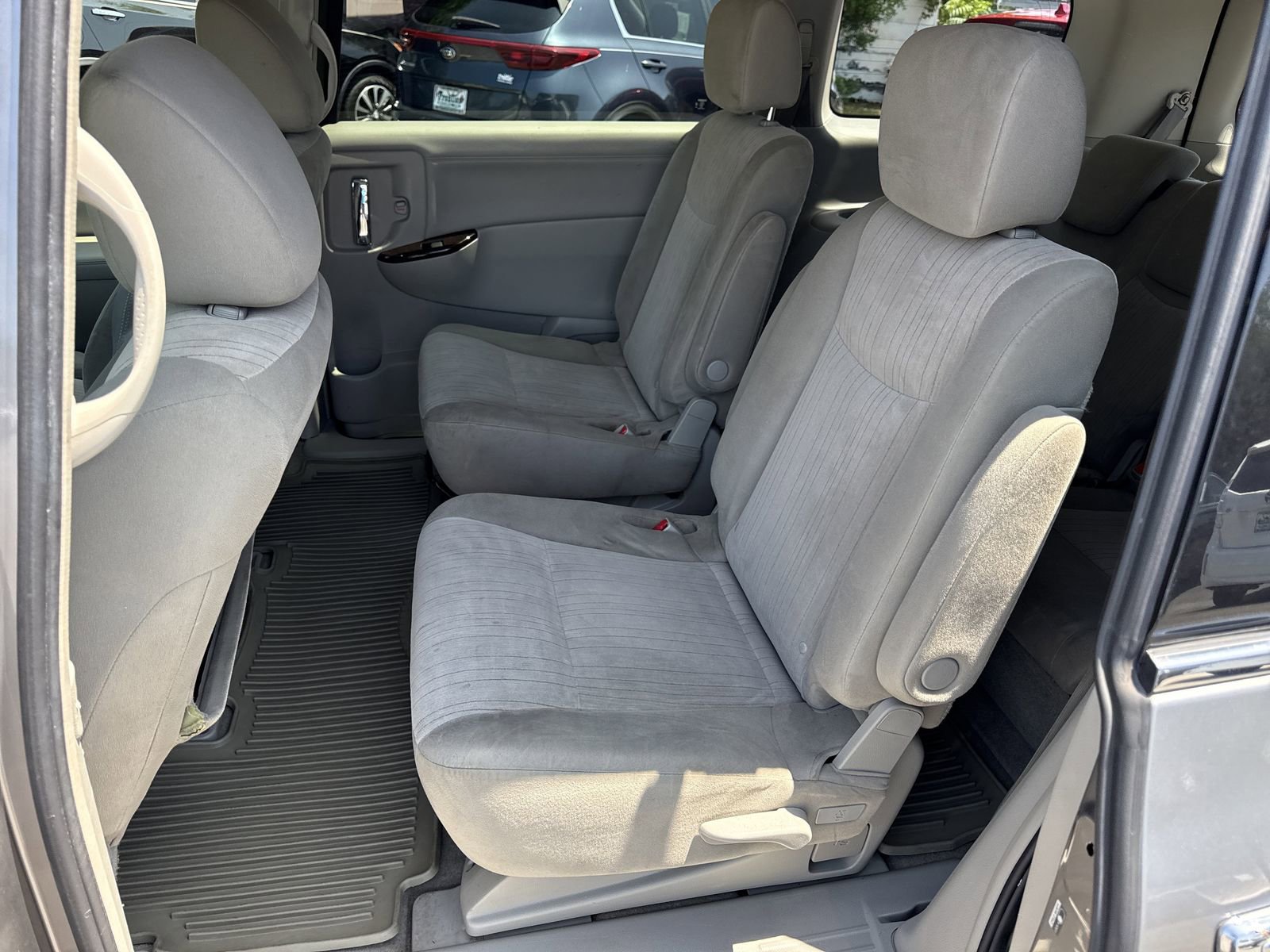 Used 2013 Nissan Quest SV w/ Value Cargo Pkg FWD image 11