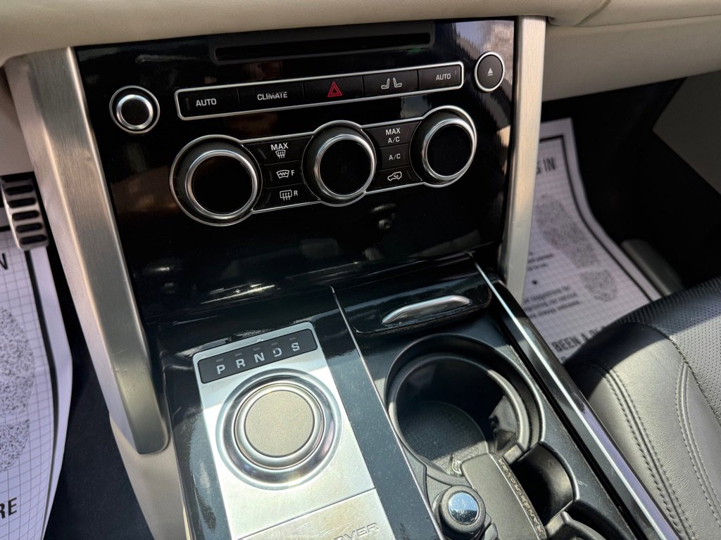 Used 2015 Land Rover Range Rover Supercharged image 57