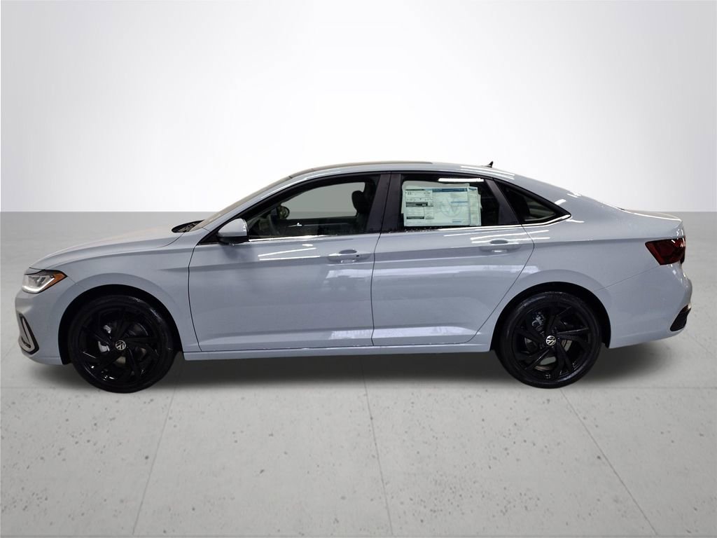 New 2026 Volkswagen Jetta SE FWD image 9