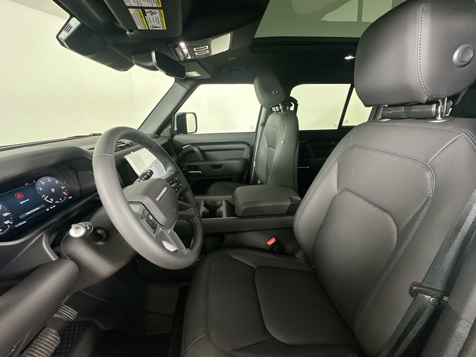 New 2026 Land Rover Defender 110 X-Dynamic SE AWD/4WD image 34
