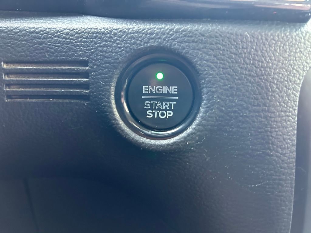 Used 2020 Ford Ranger Lariat w/ Equipment Group 501A Mid image 17