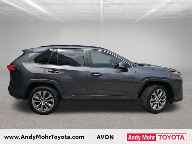 Used 2022 Toyota RAV4 XLE Premium FWD image 8