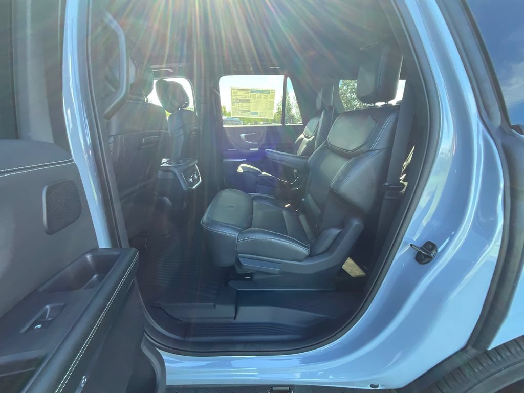 New 2027 Ford Expedition Max Platinum w/ Stealth Performance Package AWD/4WD image 47